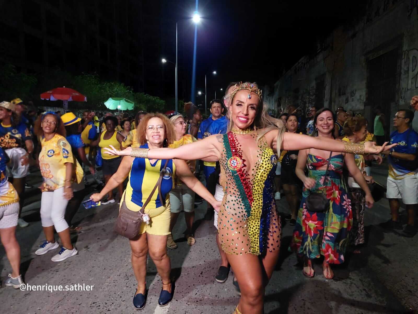 RJ - Unidos da Tijuca mostrou a força de seu canto em mais um ensaio de rua  rumo ao carnaval de 2024 - CN1 Brasil